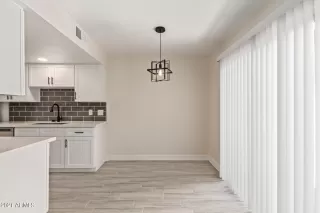 Photo #4: 6254425 Listing