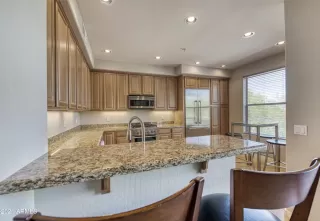 Photo #5: 6254976 Listing