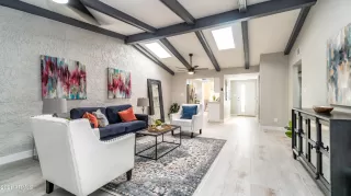 Photo #5: 6255103 Listing