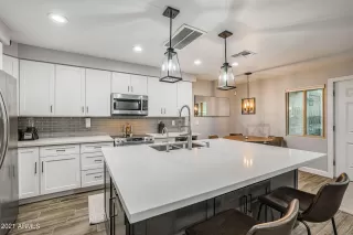 Photo #4: 6255153 Listing 