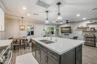 Photo #5: 6255153 Listing 