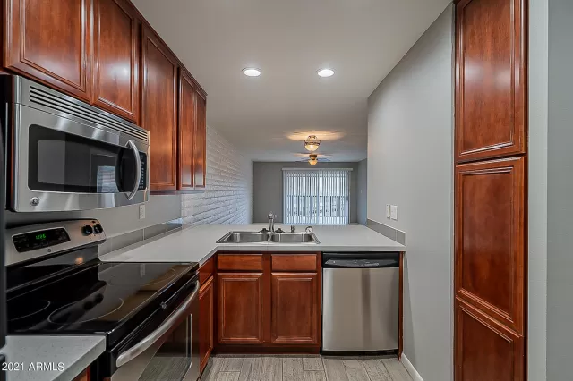 MLS: 6255420 Condo For Sale
