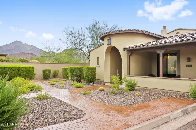 MLS: 6255535 Condo For Sale