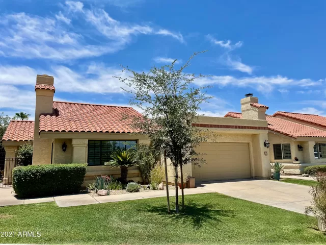 MLS: 6255656 Condo For Sale
