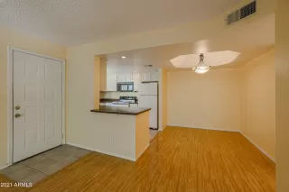 Photo #4: 6255691 Listing