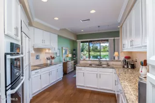 Photo #4: 6255707 Listing