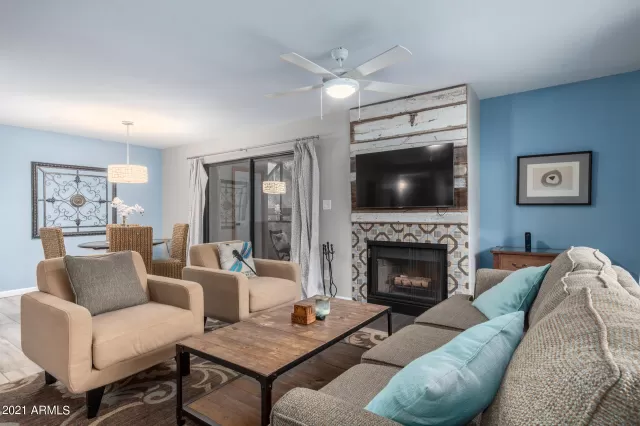 MLS: 6255853 Condo For Sale