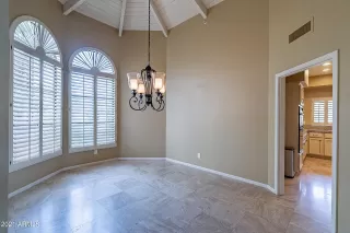 Photo #5: 6255913 Listing