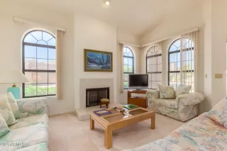 Photo #5: 6256112 Listing 