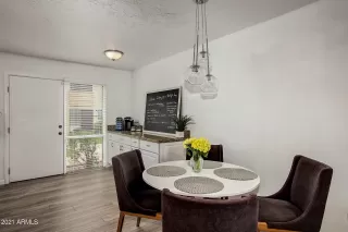 Photo #4: 6256279 Listing