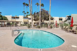 Photo #5: 6256279 Listing