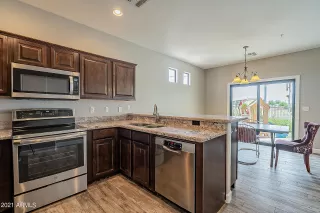 Photo #6: 6256383 Listing