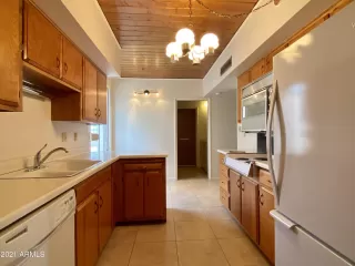 Photo #5: 6256512 Listing