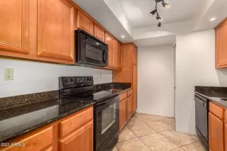 Photo #5: 6256549 Listing