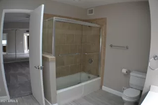 Photo #5: 6256582 Listing