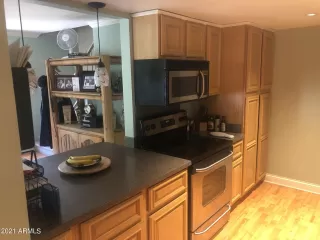 Photo #6: 6256760 Listing