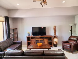 Photo #4: 6257094 Listing