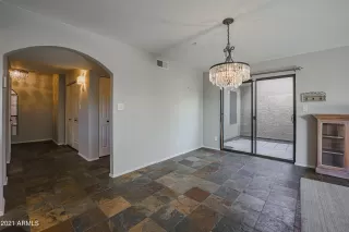 Photo #5: 6257102 Listing