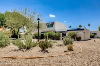Photo #5: 6257141 Listing