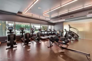 Photo #5: 6257334 Listing