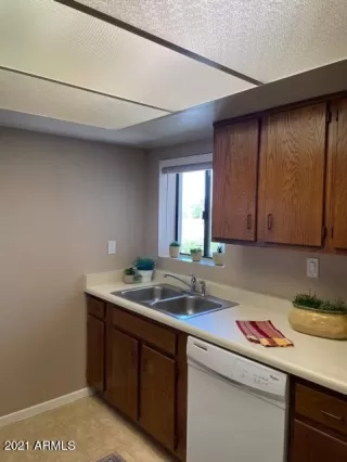 Photo #2: 6257665 Listing