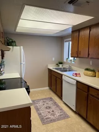 Photo #5: 6257665 Listing