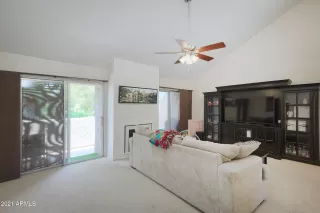 Photo #2: 6257844 Listing