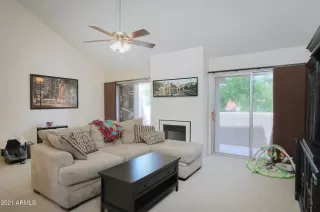 Photo #4: 6257844 Listing