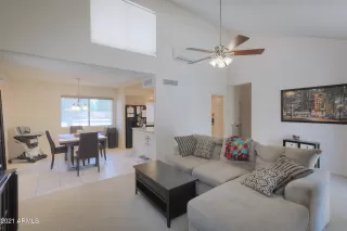 Photo #5: 6257844 Listing