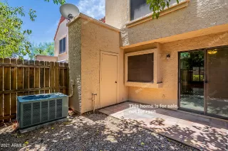 Photo #6: 6257853 Listing