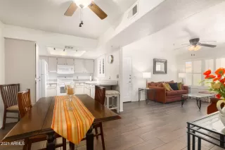 Photo #6: 6258162 Listing