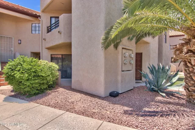 MLS: 6258224 Condo For Sale