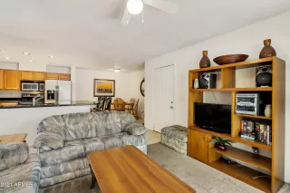 Photo #6: 6258373 Listing