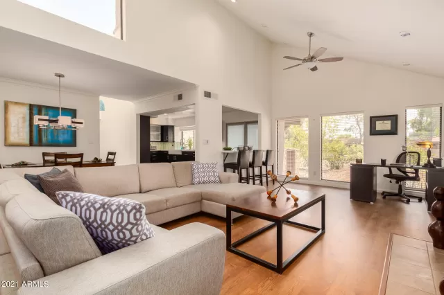 MLS: 6258420 Condo For Sale