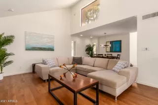 Photo #3: 6258420 Listing 