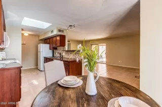 Photo #2: 6259144 Listing