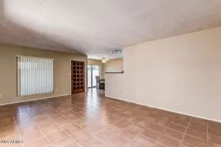 Photo #4: 6259144 Listing