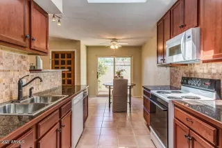 Photo #5: 6259144 Listing