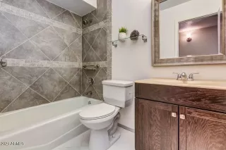 Photo #6: 6259144 Listing