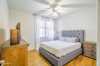 Photo #6: 6259174 Listing