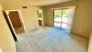Photo #6: 6259371 Listing