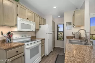 Photo #5: 6259548 Listing