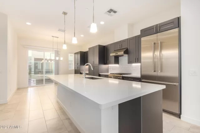 MLS: 6259890 Condo For Sale