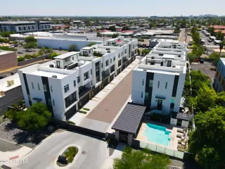 Photo #1: 6259890 Listing