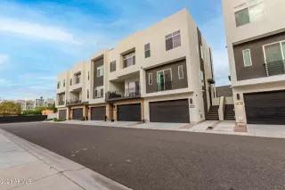 Photo #4: 6259890 Listing