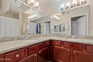 Photo #2: 6259953 Listing 