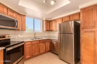 Photo #5: 6260122 Listing