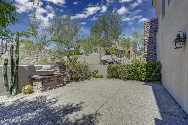 MLS: 6260154 Condo For Sale