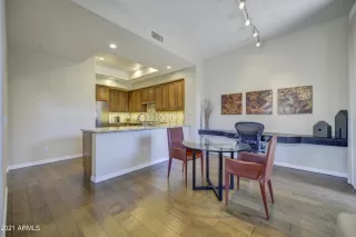 Photo #5: 6260154 Listing