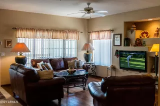 Photo #5: 6260369 Listing